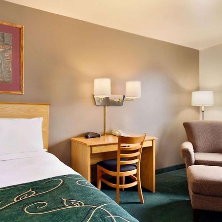 Travelodge By Wyndham Yermo Extérieur photo