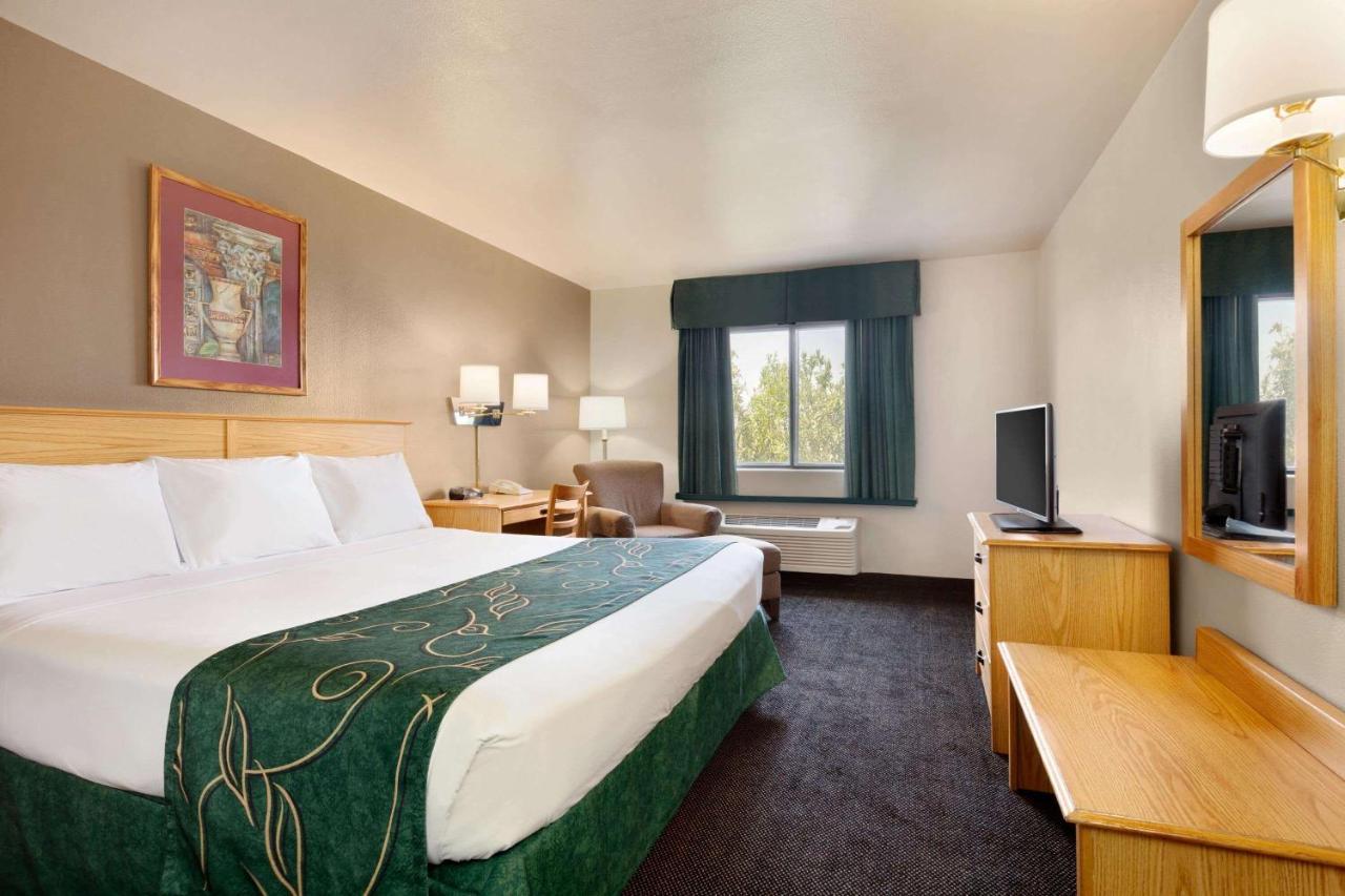 Travelodge By Wyndham Yermo Extérieur photo