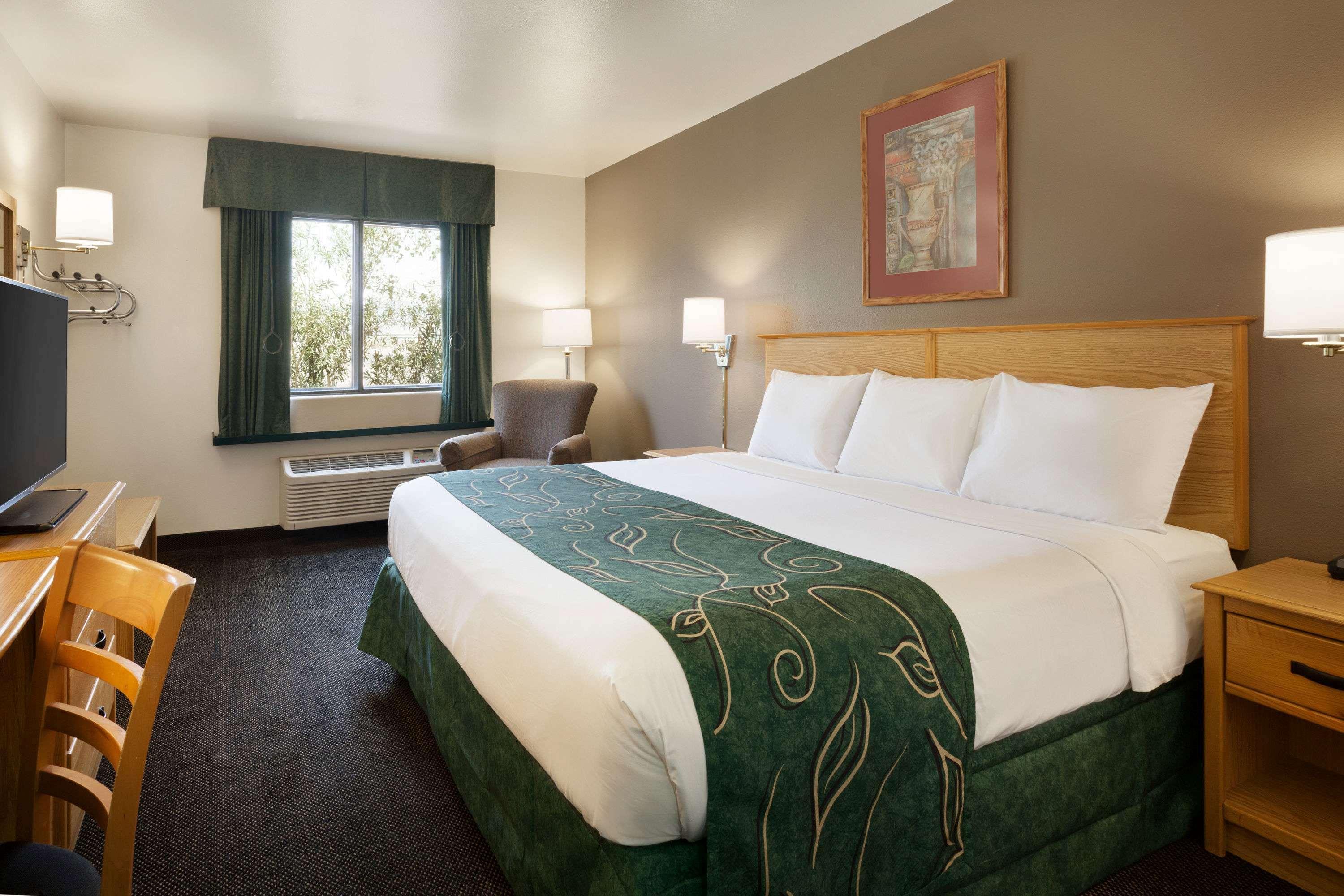 Travelodge By Wyndham Yermo Extérieur photo