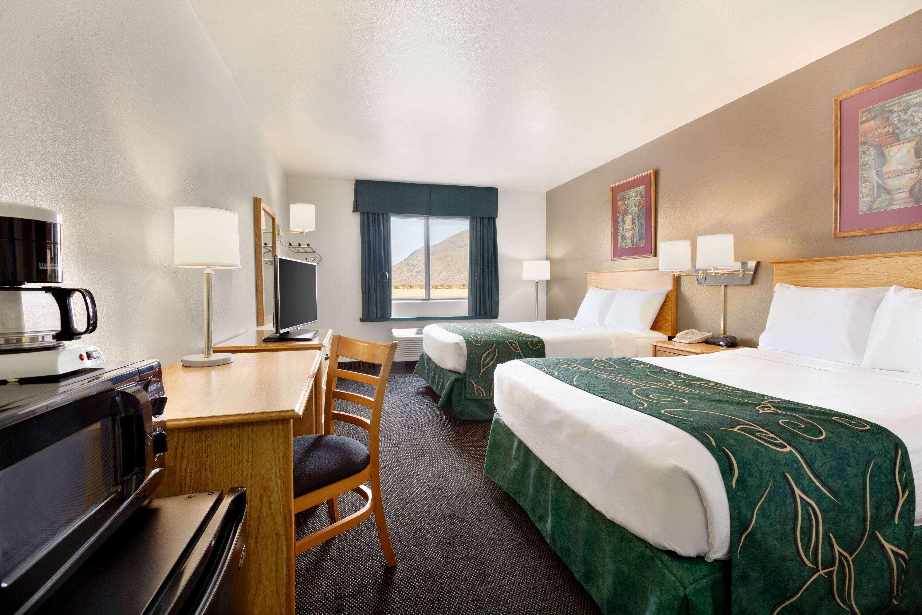 Travelodge By Wyndham Yermo Extérieur photo