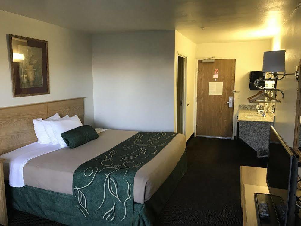 Travelodge By Wyndham Yermo Extérieur photo